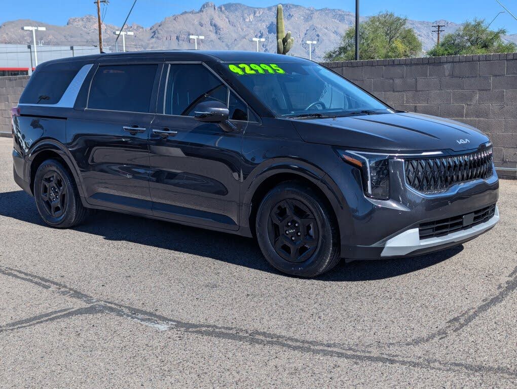 2025 Kia Carnival LXS FWD