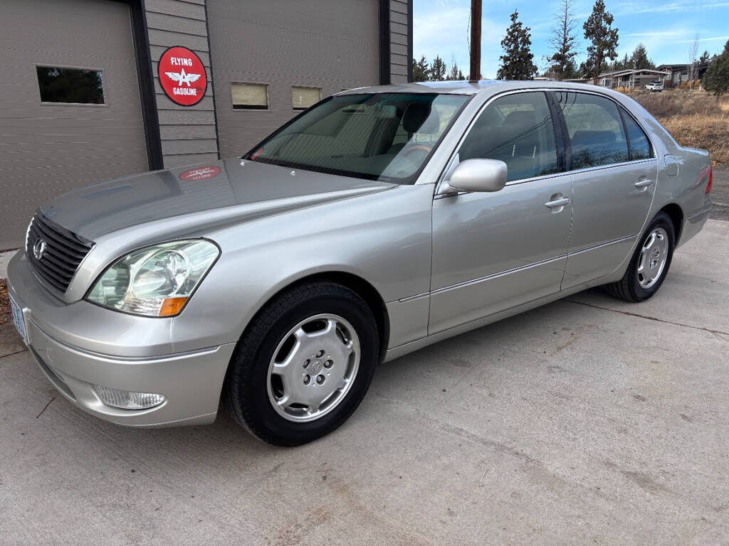 2002 Lexus LS 430 RWD