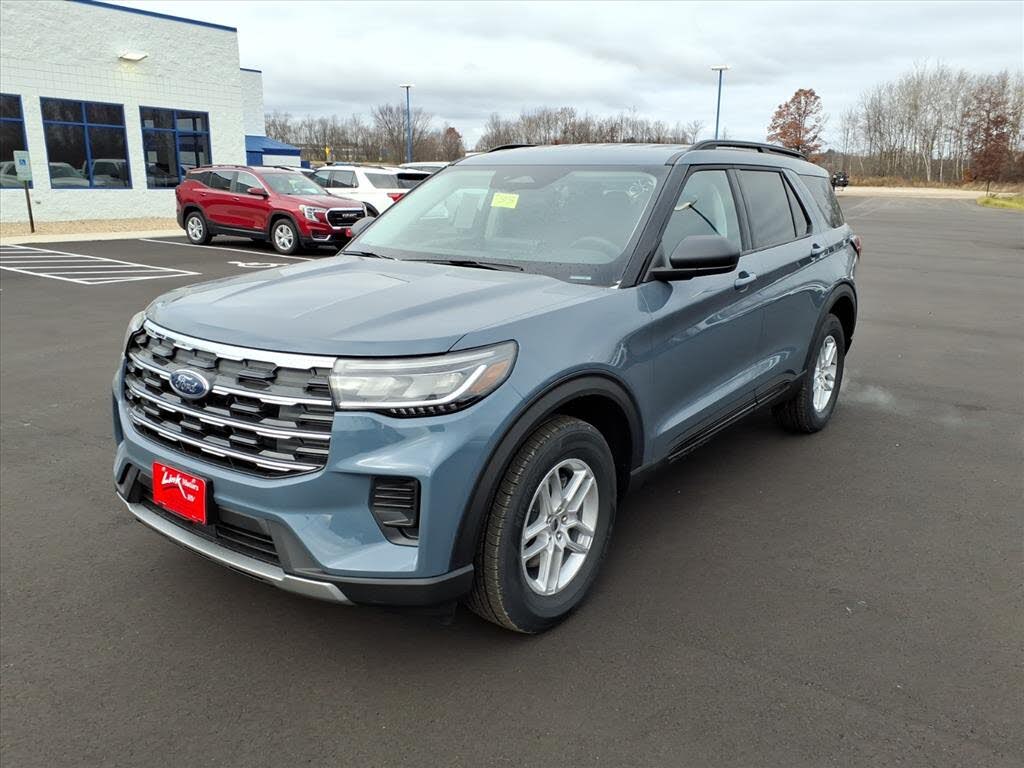 2026 Ford Explorer Active AWD