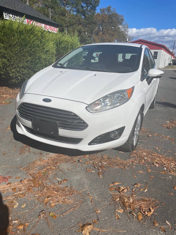 2014 Ford Fiesta Titanium Hatchback