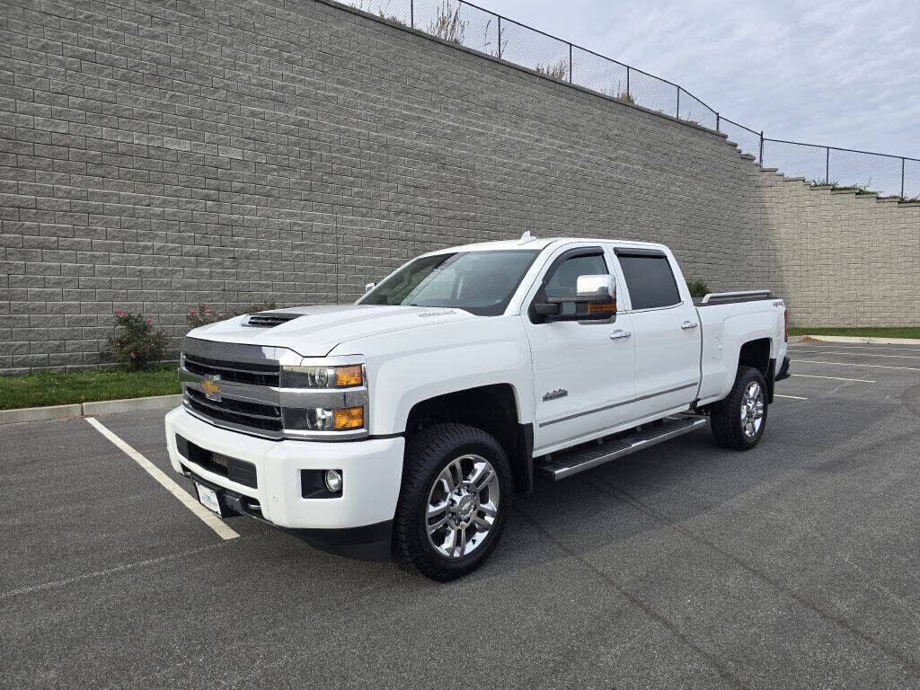 2018 Chevrolet Silverado 2500HD High Country Crew Cab 4WD