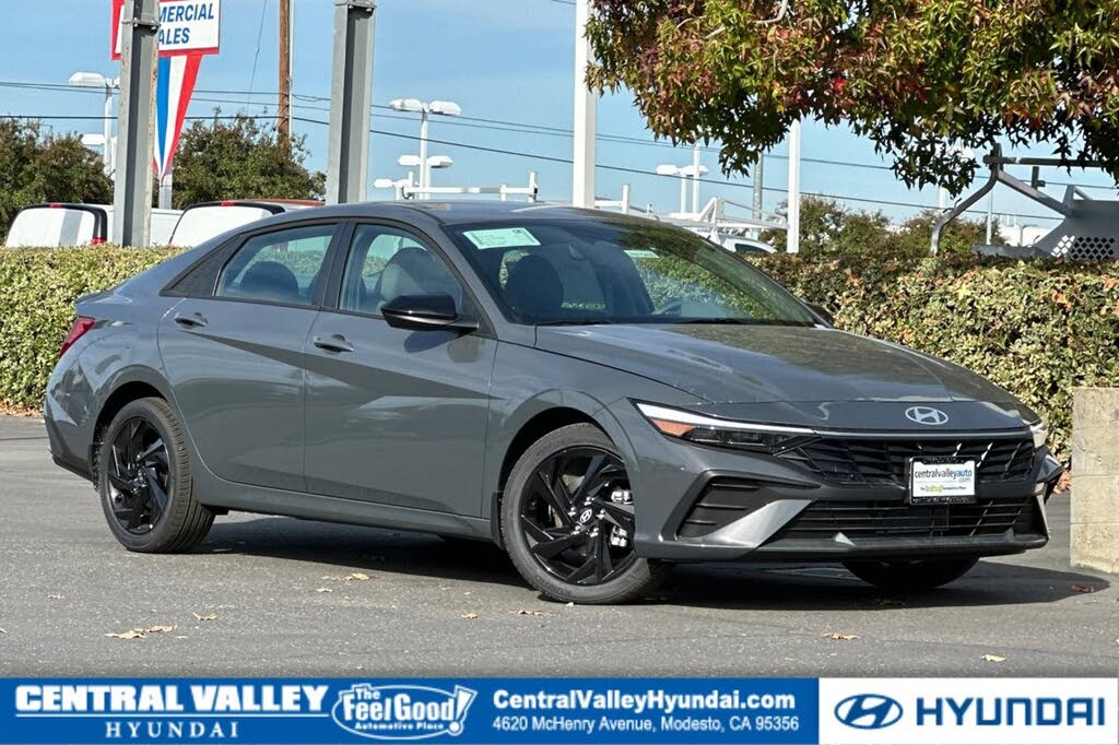 2026 Hyundai Elantra SEL Sport FWD