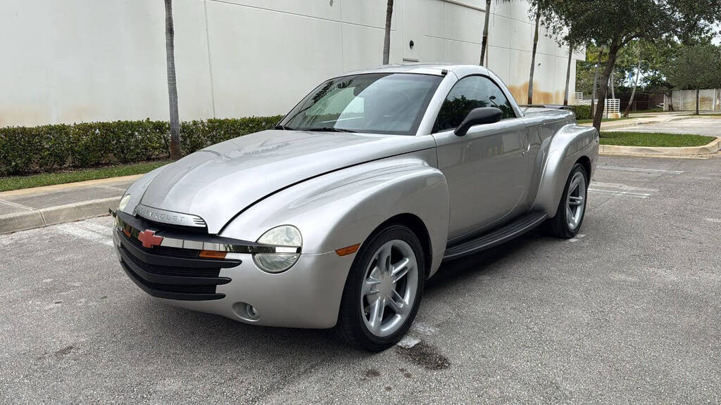 2005 Chevrolet SSR LS RWD