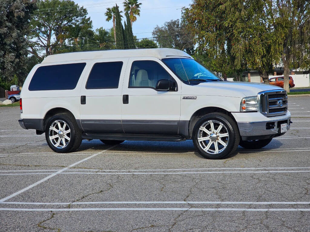 2005 Ford Excursion XLT