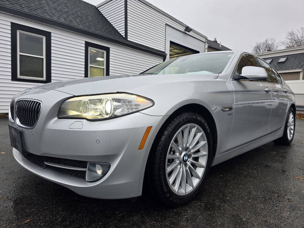 2011 BMW 5 Series 535i xDrive Sedan AWD