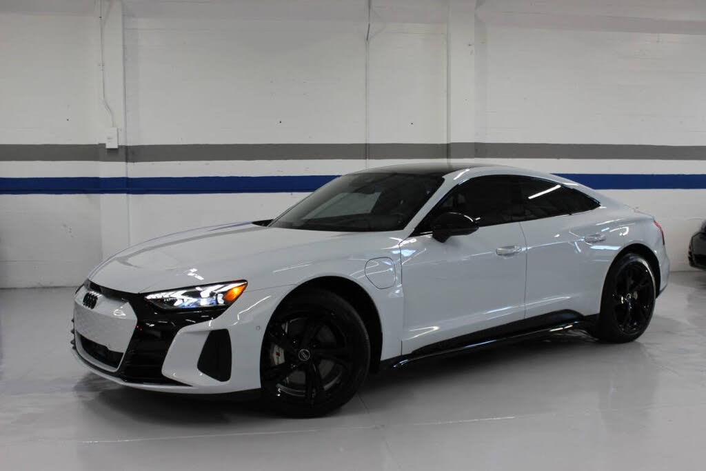 2023 Audi e-tron GT quattro Prestige AWD