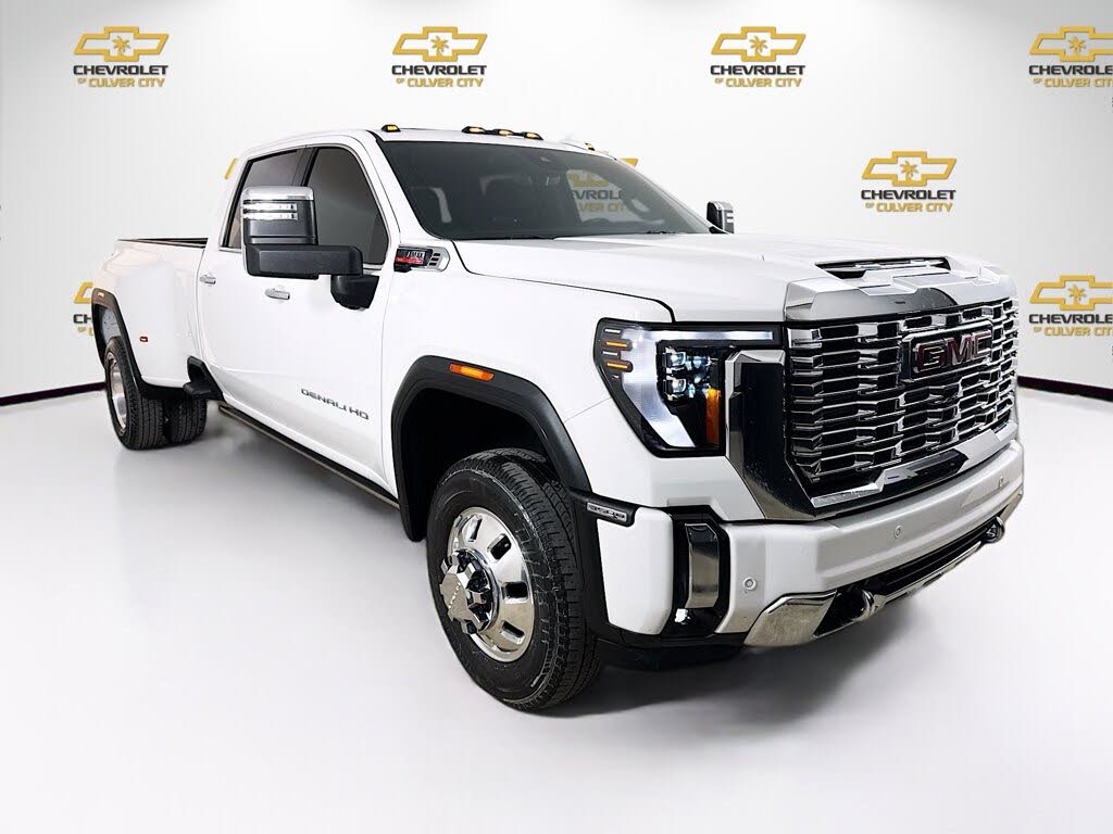 2024 GMC Sierra 3500HD Denali Crew Cab 4WD