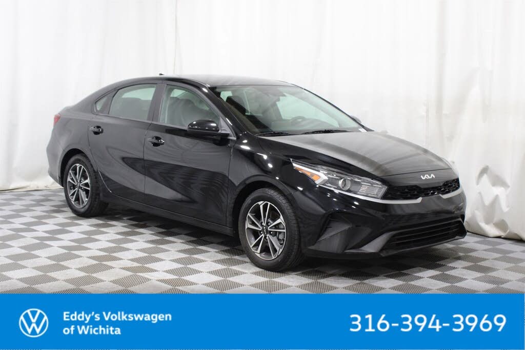 2024 Kia Forte LXS FWD