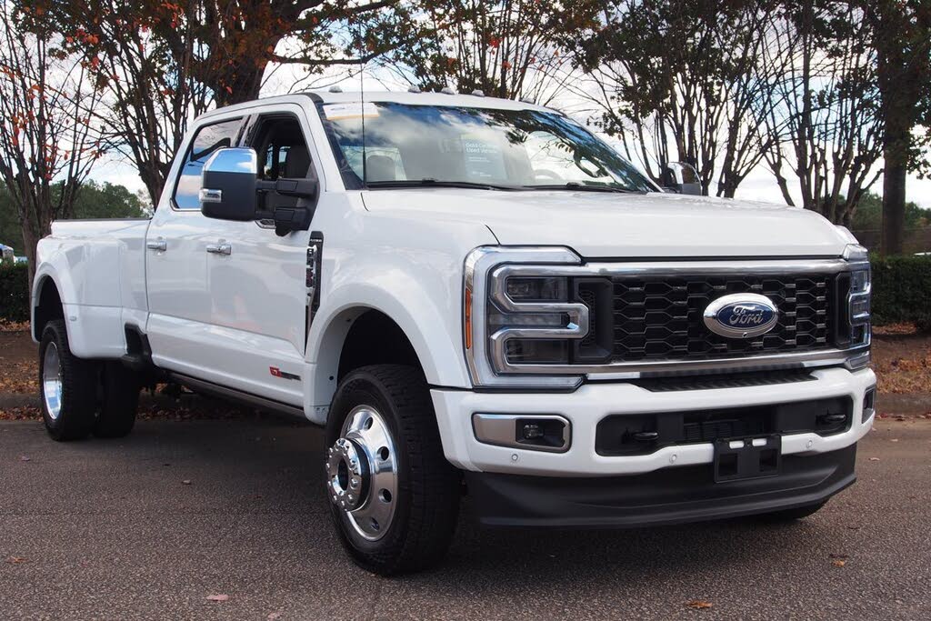 2025 Ford F-450 Super Duty Platinum Crew Cab LB DRW 4WD