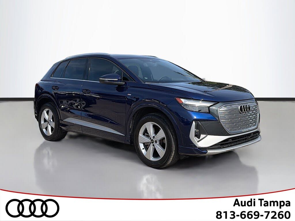 2024 Audi Q4 e-tron quattro Premium 50