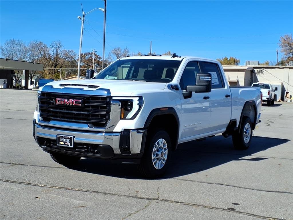 2026 GMC Sierra 2500HD Pro Crew Cab 4WD