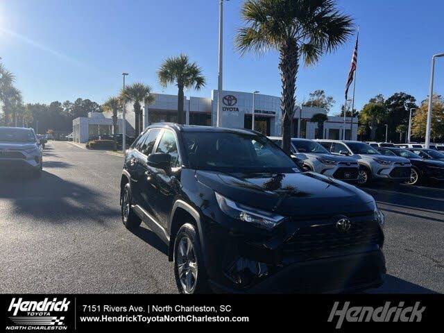 2022 Toyota RAV4 XLE FWD