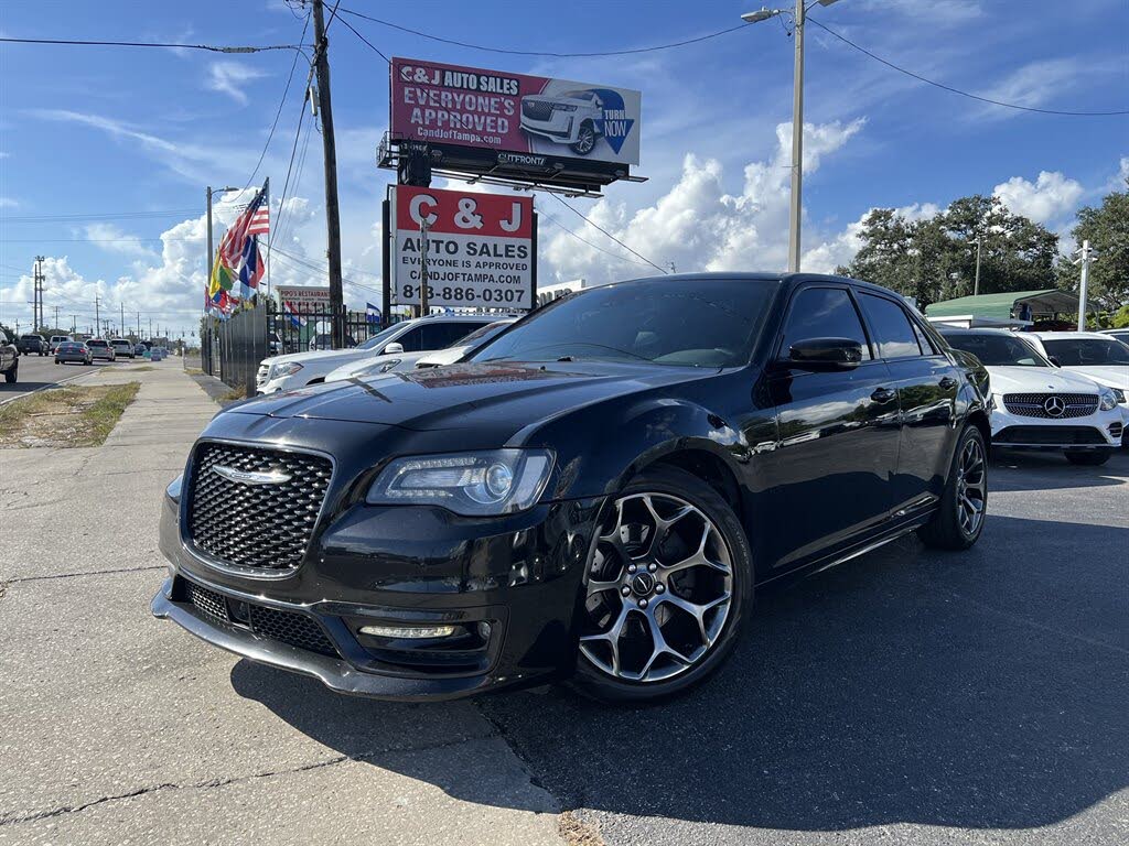 2017 Chrysler 300 S RWD