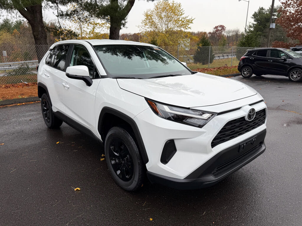 2025 Toyota RAV4 LE AWD