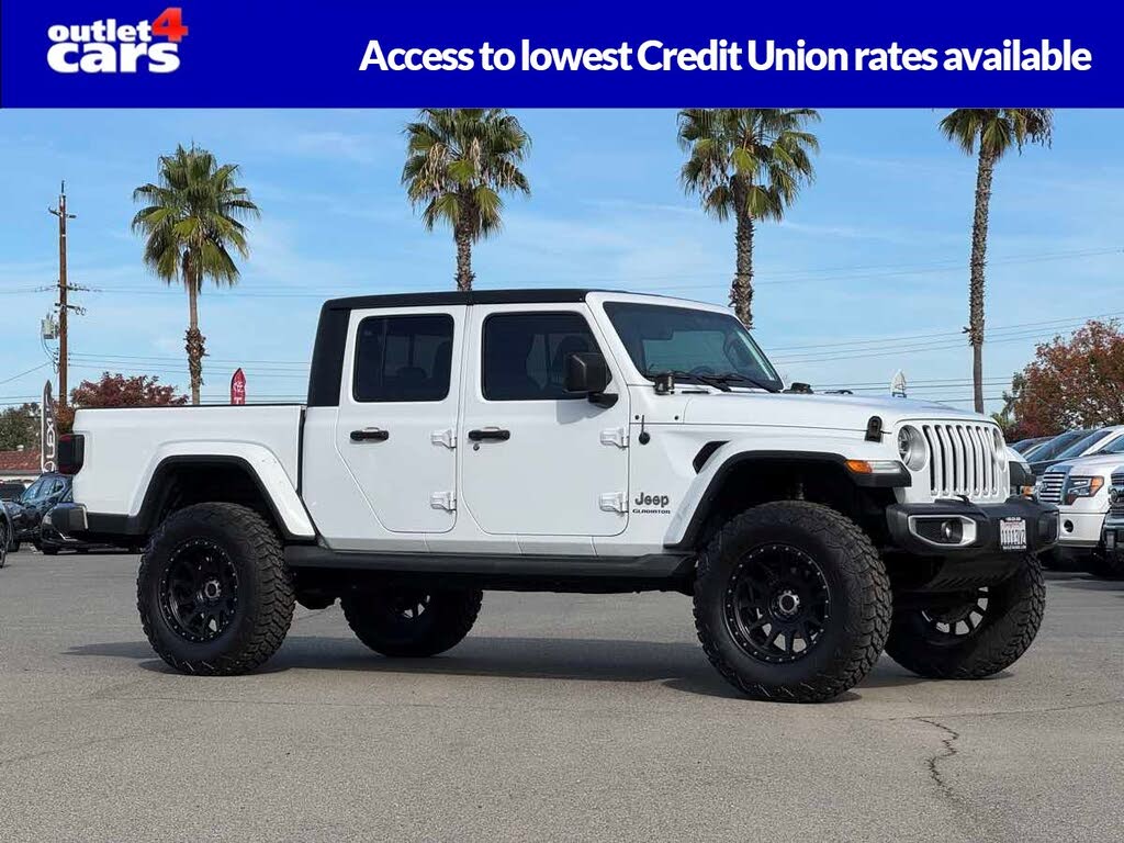 2020 Jeep Gladiator Overland Crew Cab 4WD