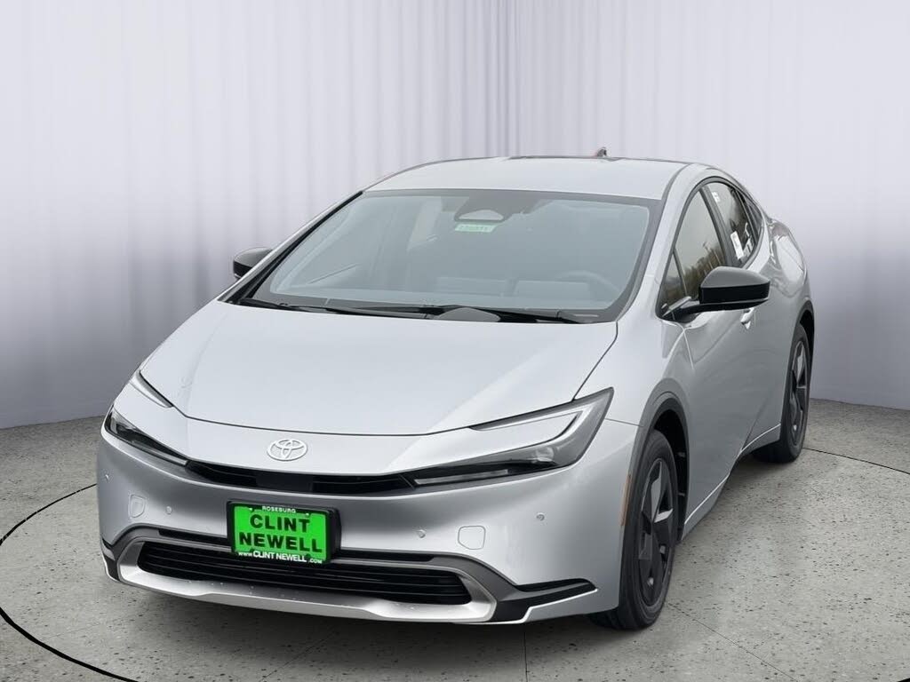 2026 Toyota Prius Plug-In Hybrid SE FWD