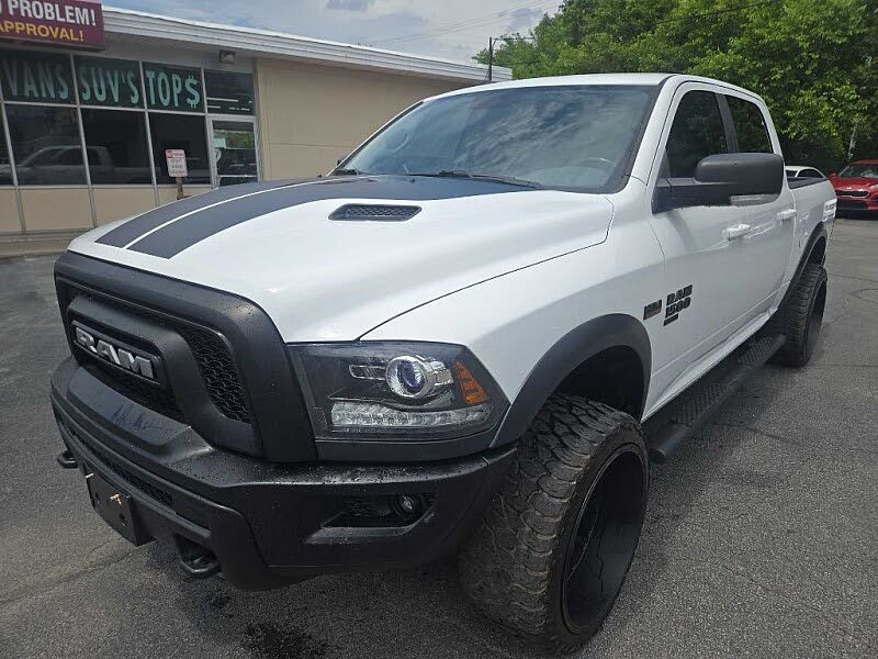 2019 RAM 1500 Classic SLT Crew Cab 4WD