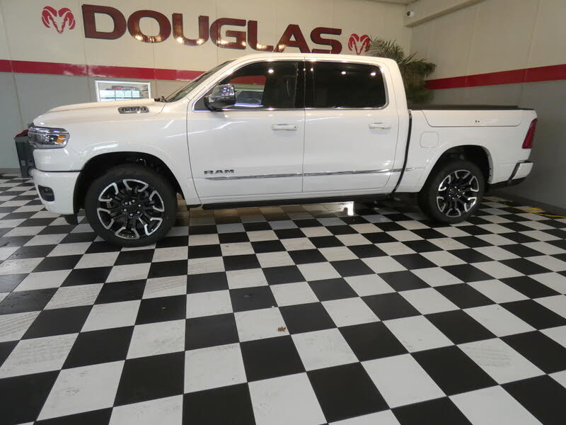 2026 RAM 1500 Limited Crew Cab 4WD