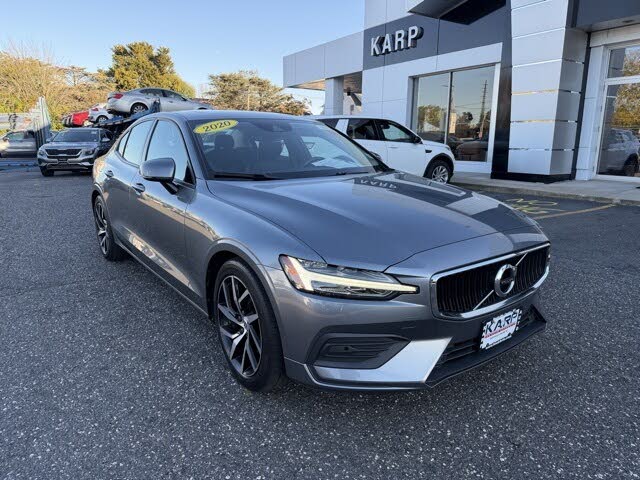 2020 Volvo S60 T5 Momentum FWD