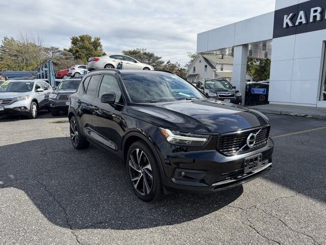 2020 Volvo XC40 T5 R-Design AWD
