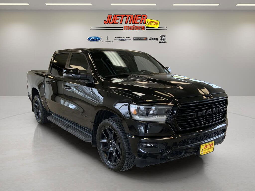 2023 RAM 1500 Laramie Crew Cab 4WD