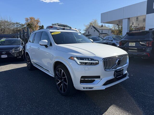 2023 Volvo XC90 B6 Plus Bright Theme 7-Passenger AWD