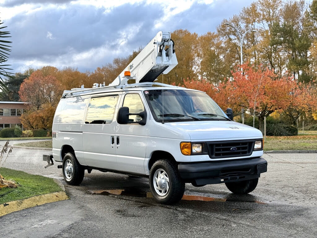 2007 Ford E-Series E-350 Super Duty Cargo Van