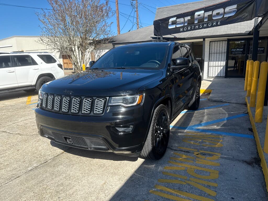 2020 Jeep Grand Cherokee Laredo RWD