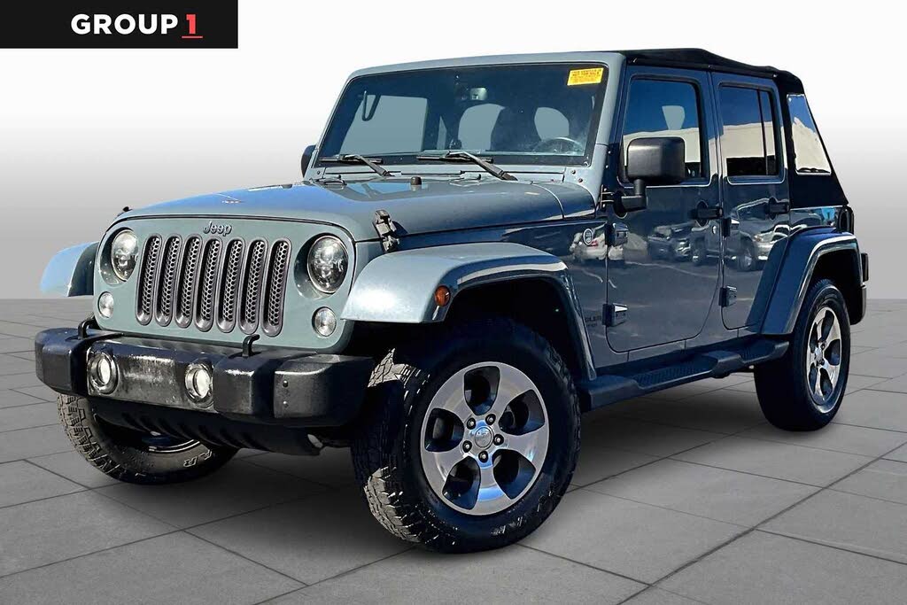 2015 Jeep Wrangler Unlimited Sahara 4WD