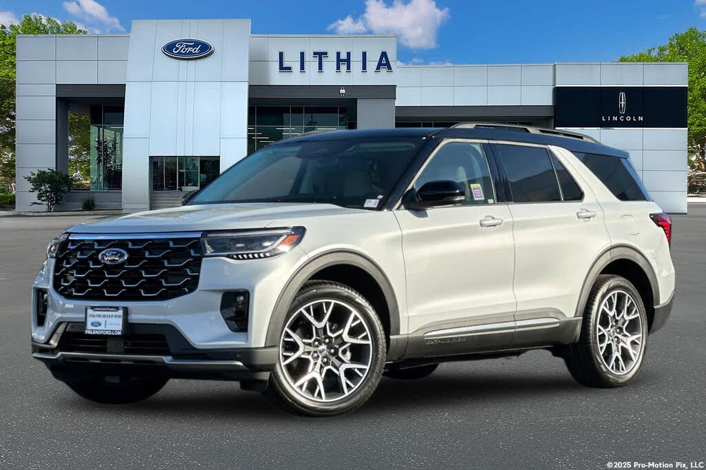 2025 Ford Explorer Platinum AWD