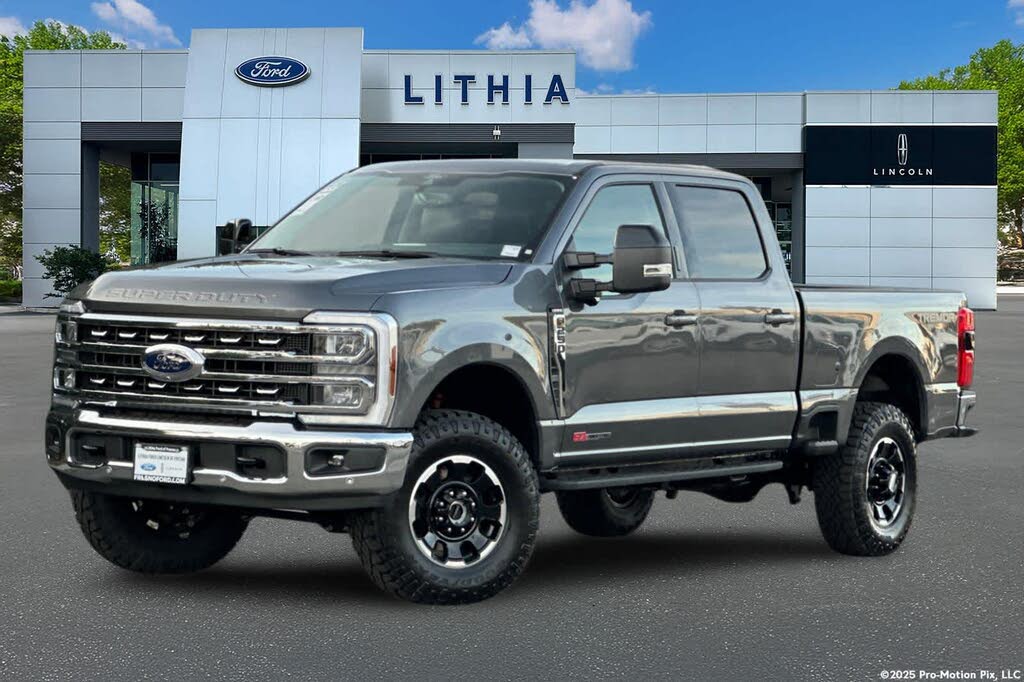 2026 Ford F-250 Super Duty Lariat Crew Cab 4WD