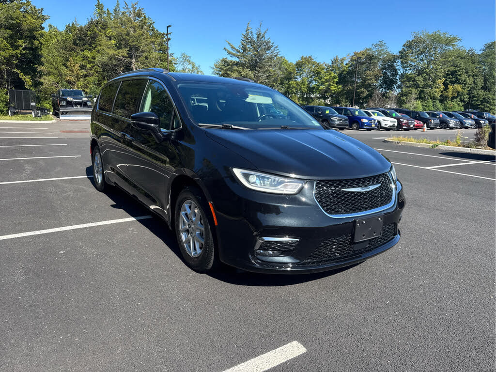 2021 Chrysler Pacifica Touring L FWD