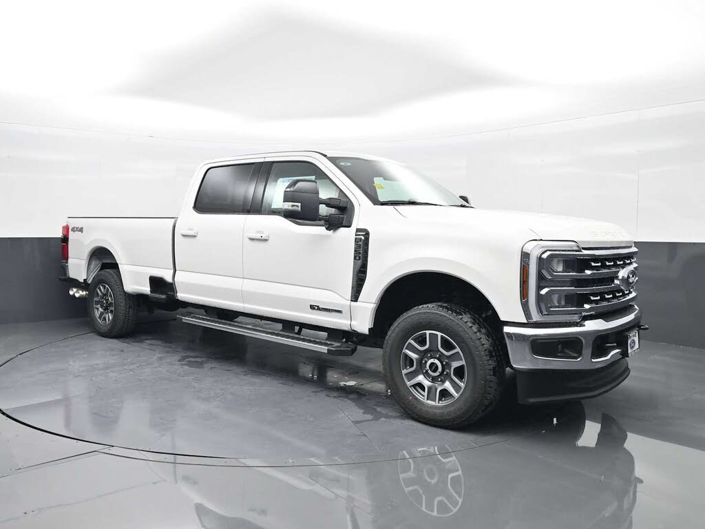 2026 Ford F-350 Super Duty Lariat Crew Cab 4WD