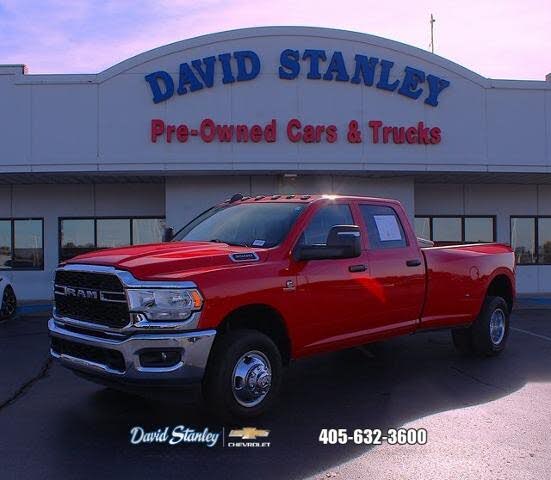 2024 RAM 3500 Tradesman Crew Cab LB DRW 4WD
