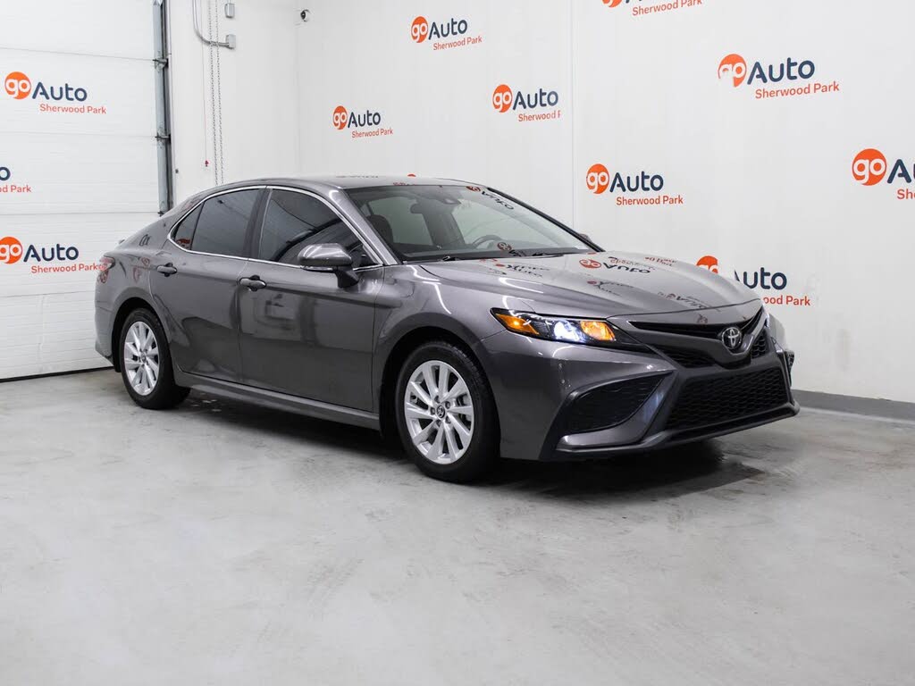 Toyota Camry SE FWD 2023