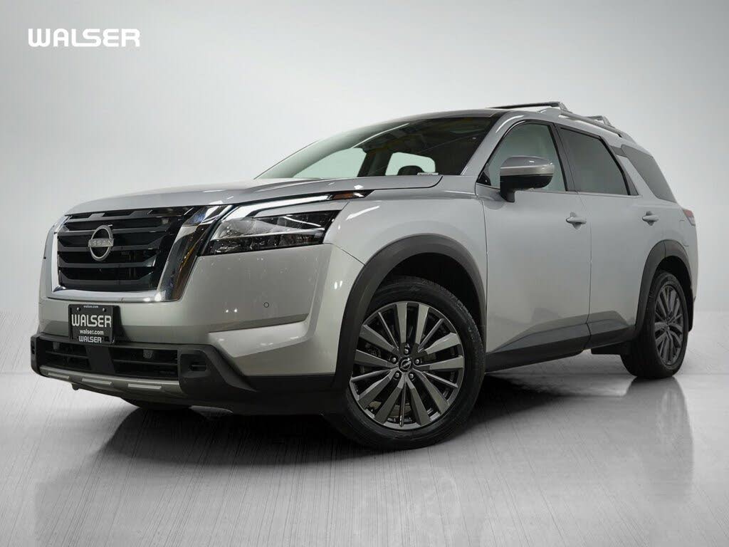 2023 Nissan Pathfinder SL 4WD