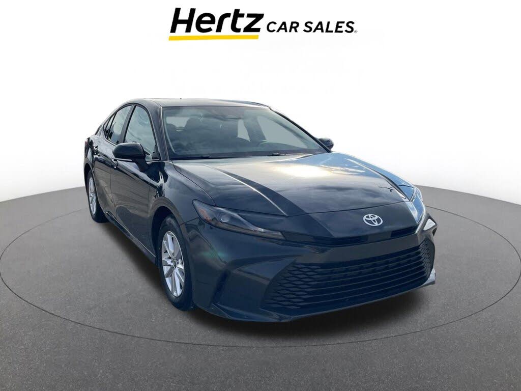 2025 Toyota Camry LE FWD