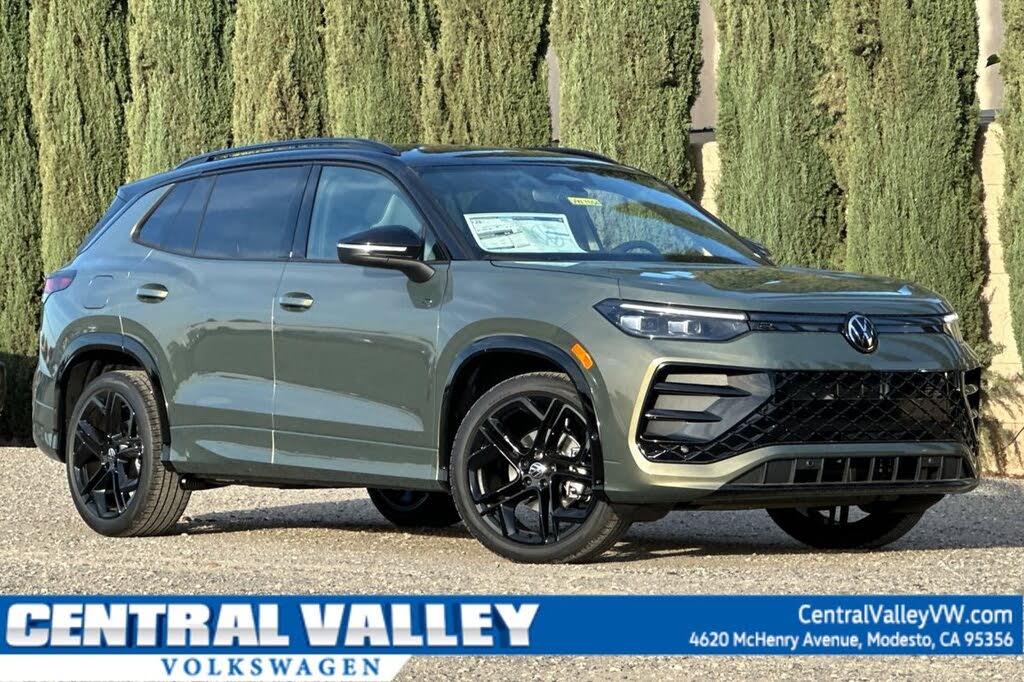 2026 Volkswagen Tiguan SE R-Line Black FWD