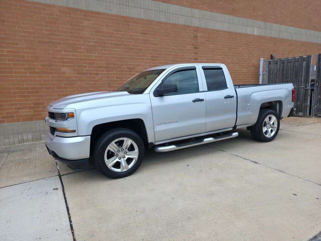 2018 Chevrolet Silverado 1500 Custom Double Cab 4WD