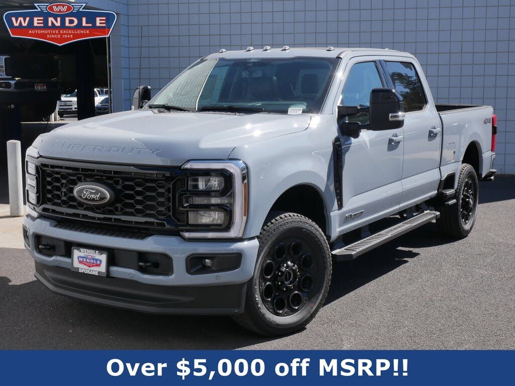 2025 Ford F-250 Super Duty Lariat Crew Cab 4WD