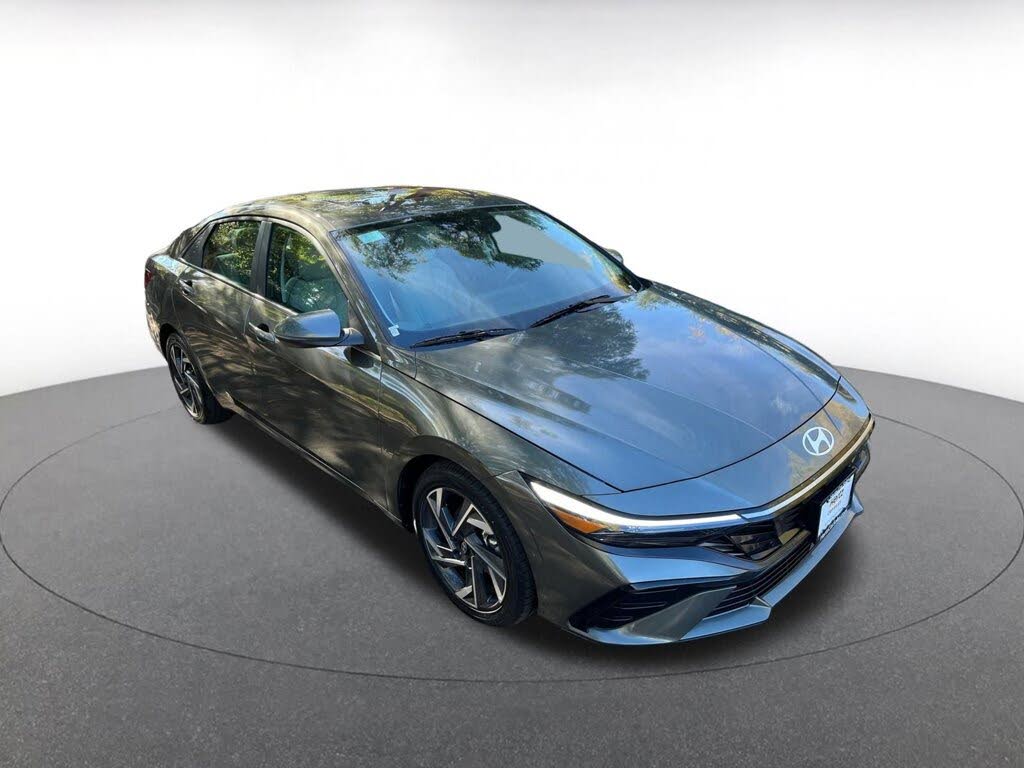 2025 Hyundai Elantra Hybrid Limited FWD