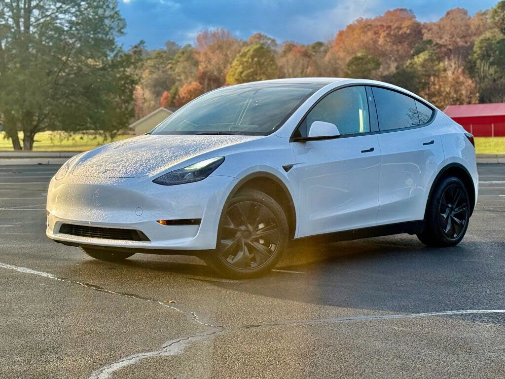 2025 Tesla Model Y Long Range RWD