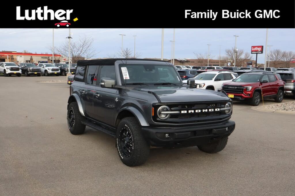 2022 Ford Bronco Outer Banks 4-Door 4WD