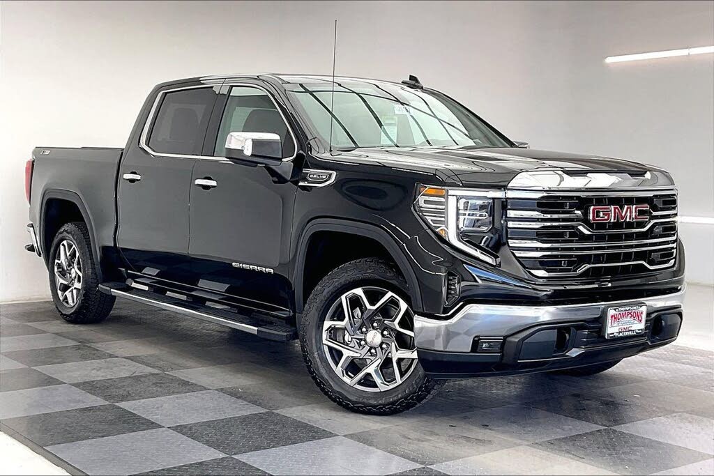 2026 GMC Sierra 1500 SLT Crew Cab 4WD
