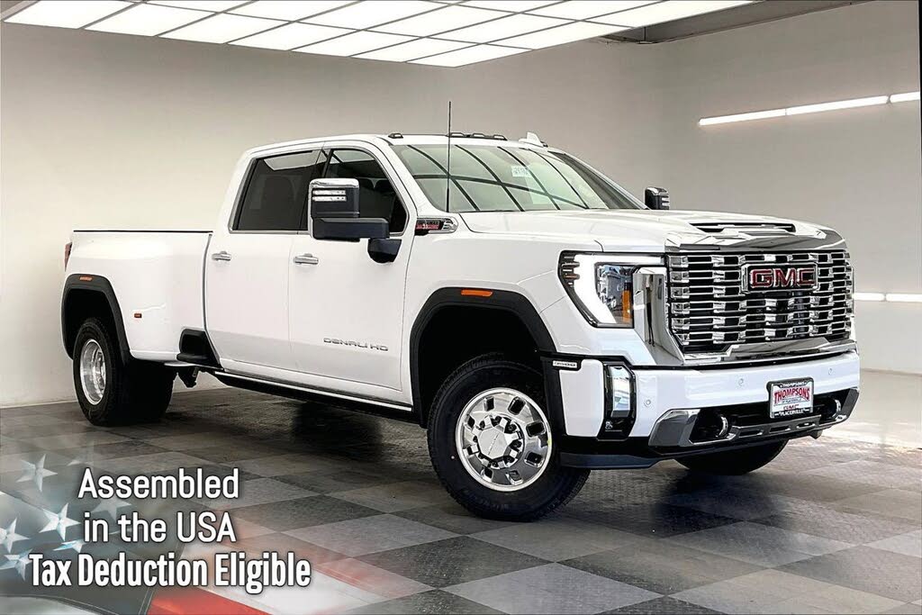 2026 GMC Sierra 3500HD Denali Crew Cab 4WD