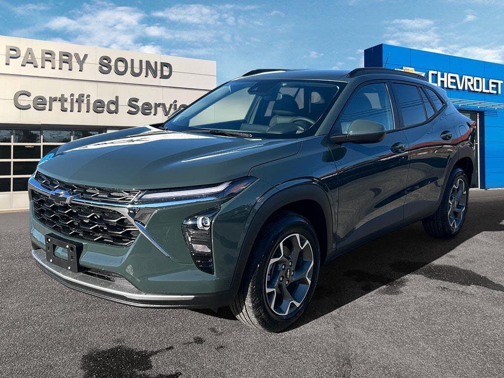 2025 Chevrolet Trax LT FWD