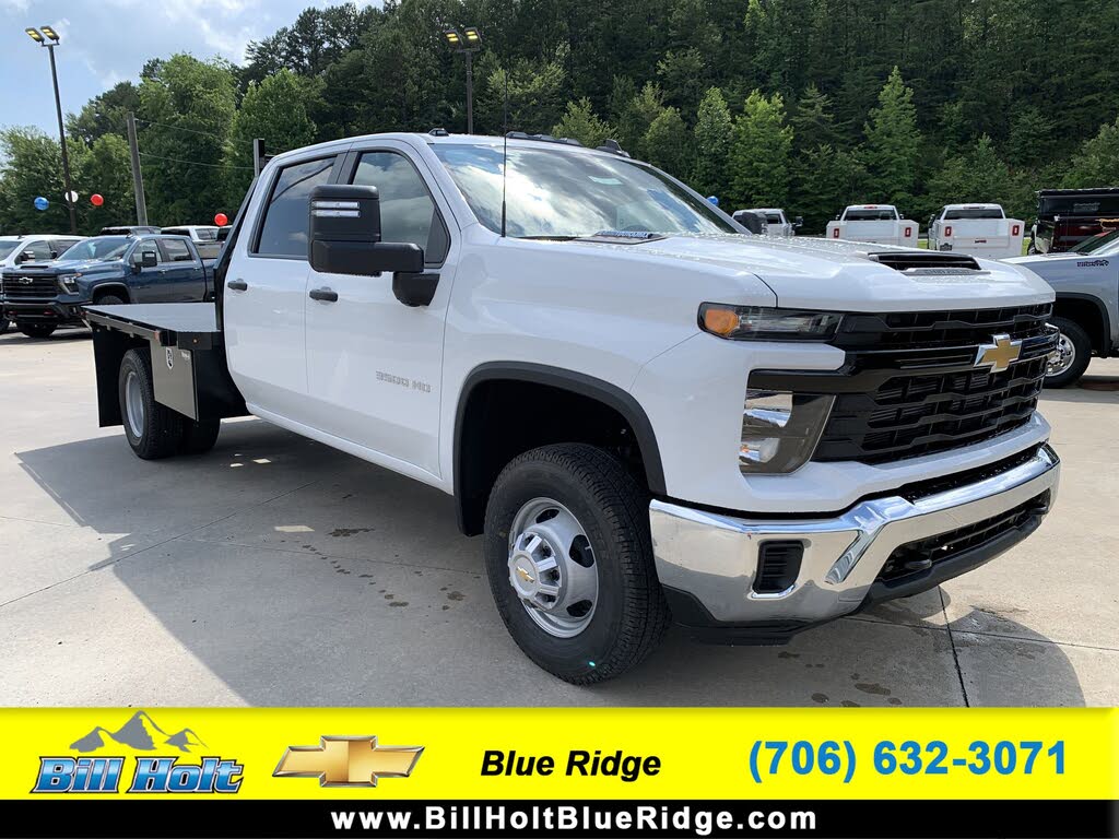 2025 Chevrolet Silverado 3500HD Chassis Work Truck Crew Cab 4WD