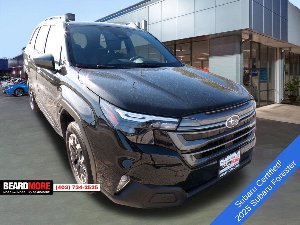 2025 Subaru Forester Premium Crossover AWD