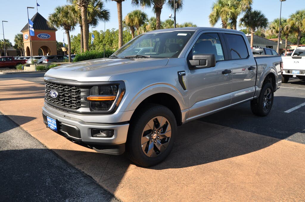 2025 Ford F-150 STX 4dr SuperCrew 4WD