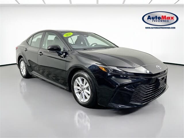 2025 Toyota Camry LE FWD